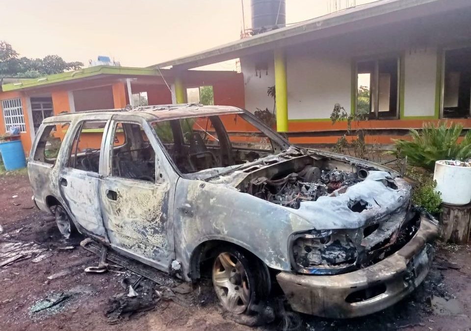 Ya está en proceso de denuncia el incendio provocado a camioneta de candidato en Jilotepec