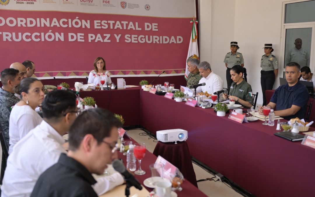 Gobernadora Rocío Nahle realiza Mesa de Seguridad en Tihuatlán
