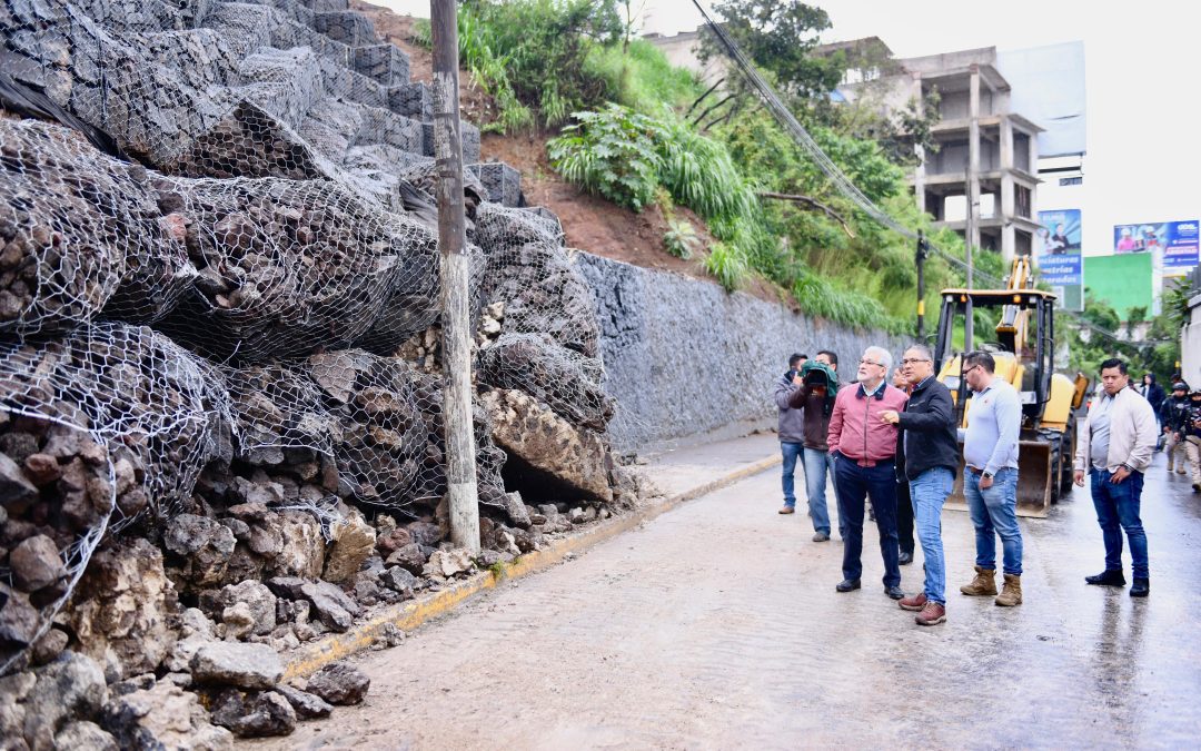 Constructora deberá reparar daños en muro de contención: Alberto Islas