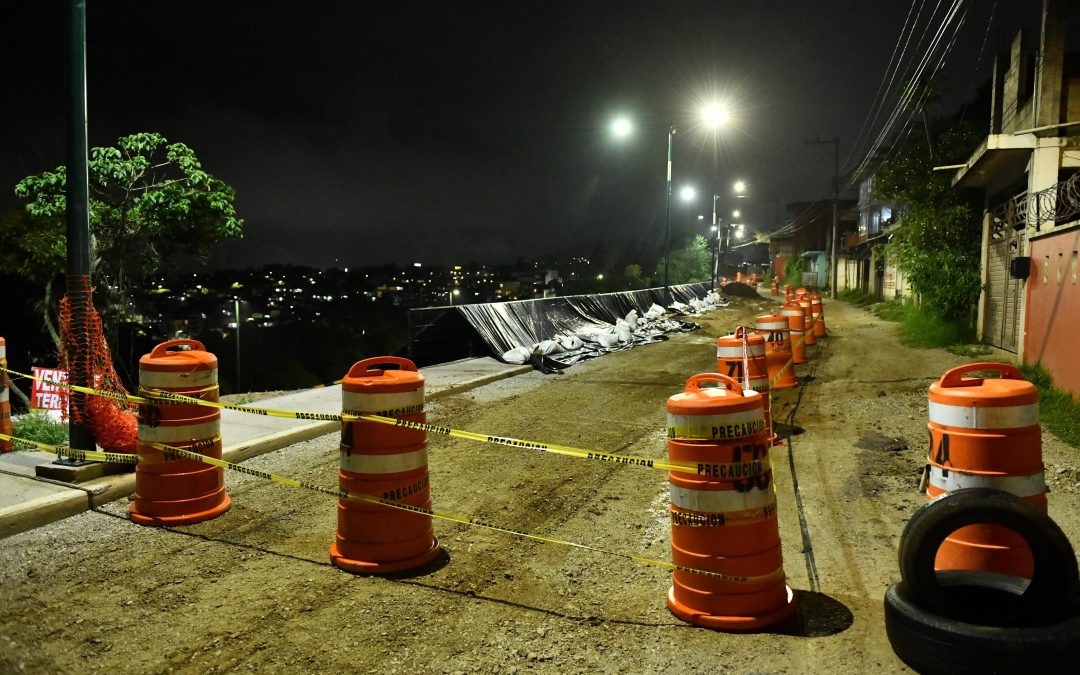 Limitan tránsito vehicular en la Prolongación Ruiz Cortines