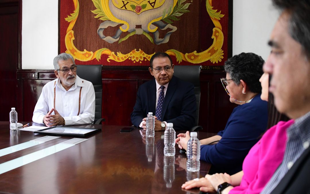 Trabajan Ayuntamiento y UV por la salud pública