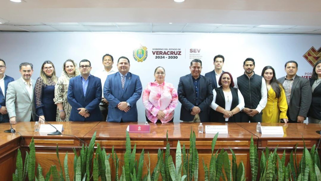 SEV y la STPSP certificarán a estudiantes de bachillerato en competencias laborales