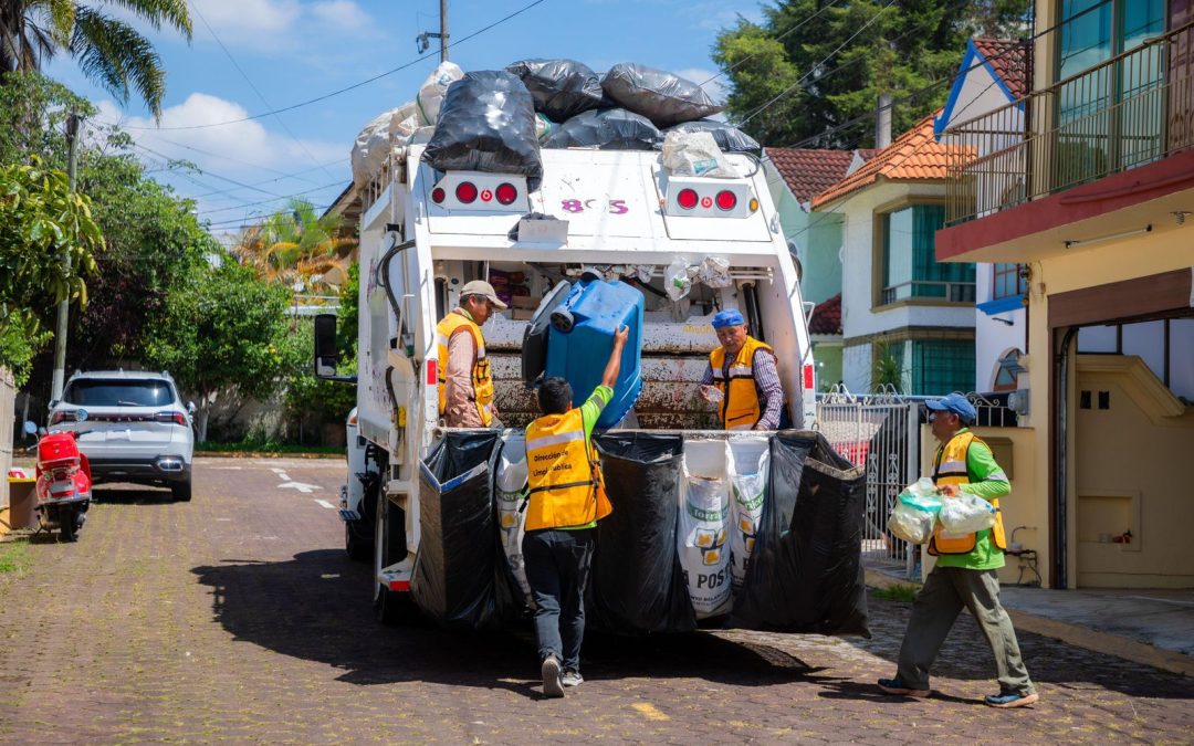 Exhorta Ayuntamiento a contribuir con labor de Limpia Pública