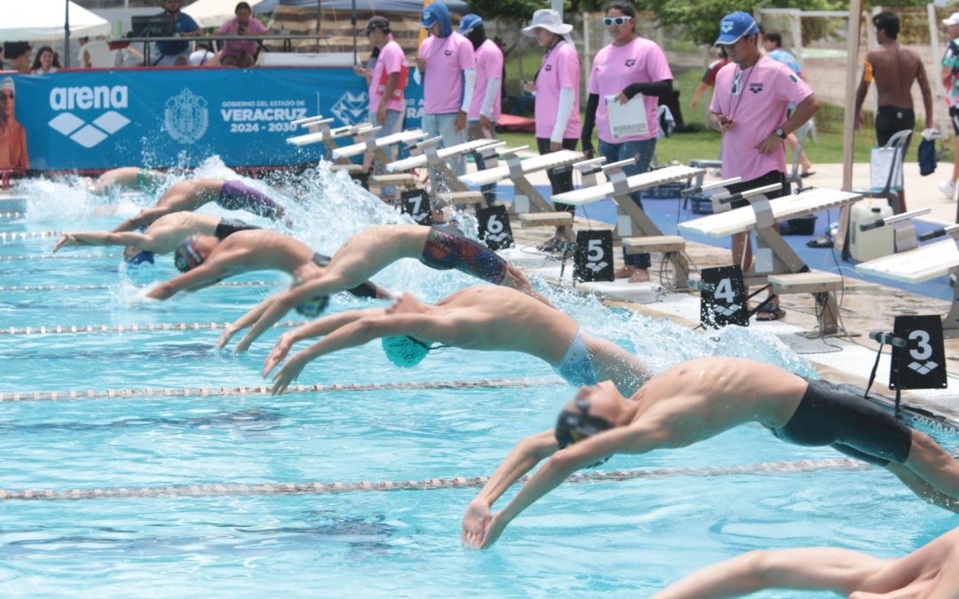 Inicia el Campeonato Nacional de Natación Curso Largo en Leyes de Reforma