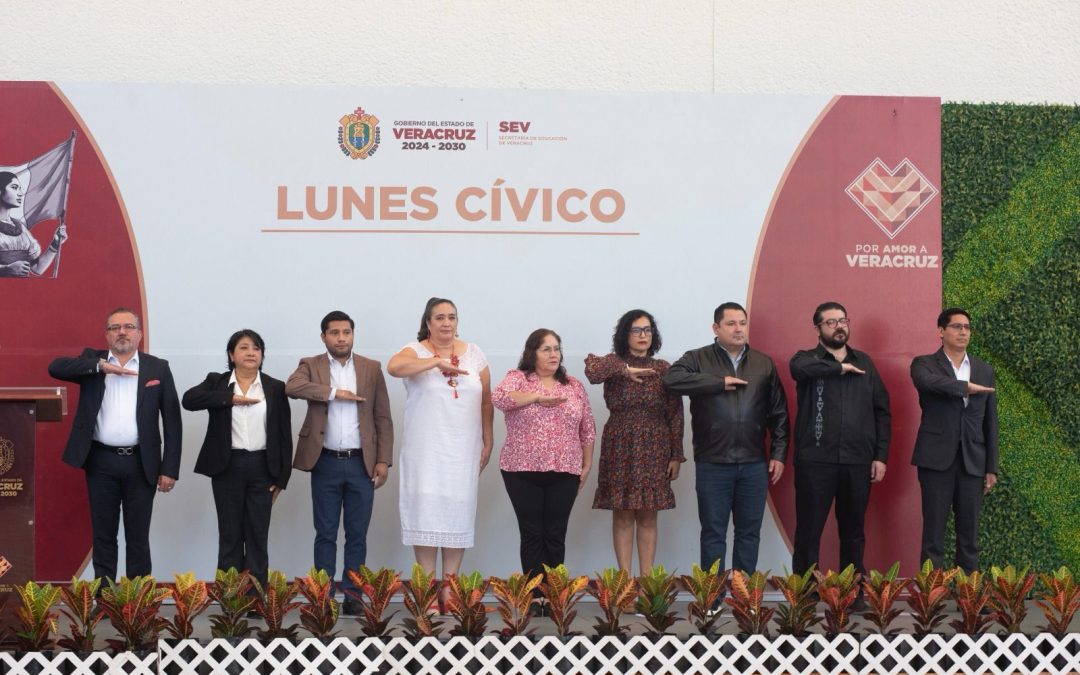 Premia SEV el talento académico, técnico y deportivo de jóvenes veracruzanos