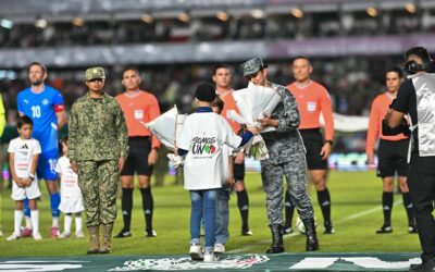 RINDEN FMF Y SELECCIÓN NACIONAL DE MÉXICO HOMENAJE A LAS FUERZAS ARMADAS