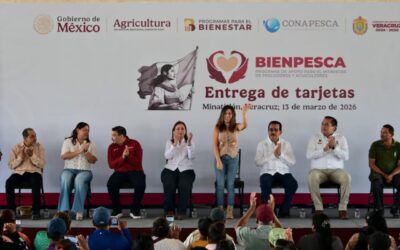 Congreso, presente en entrega de tarjetas Bienpesca en Minatitlán