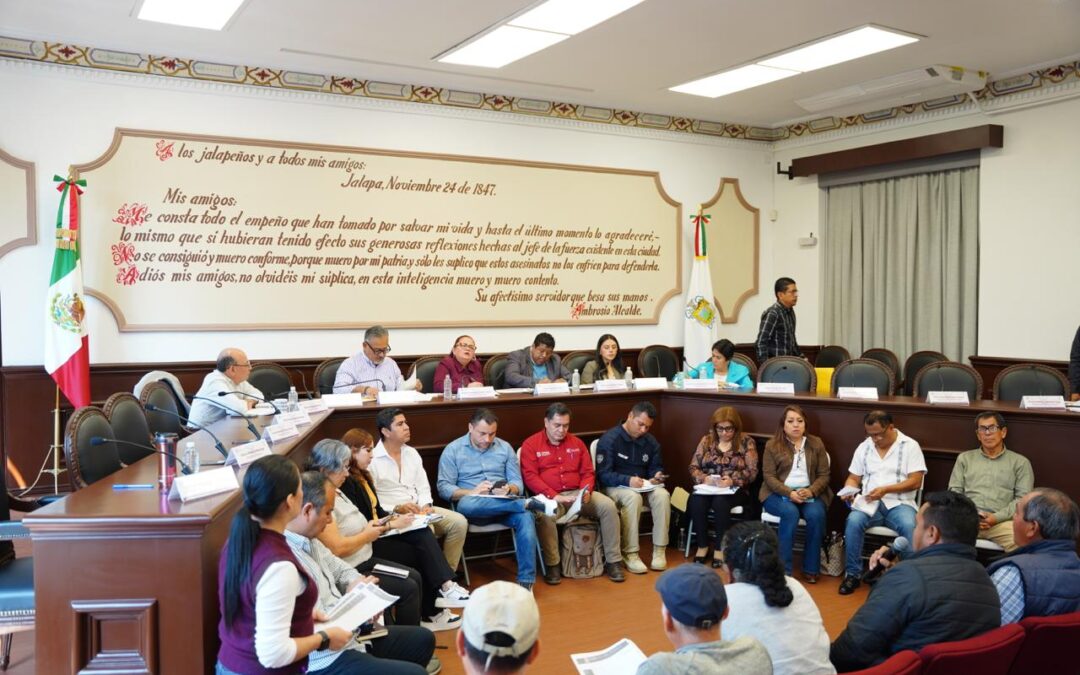 Todas las áreas del Ayuntamiento convergen activamente por el bien de Xalapa en las jornadas del Día del Pueblo