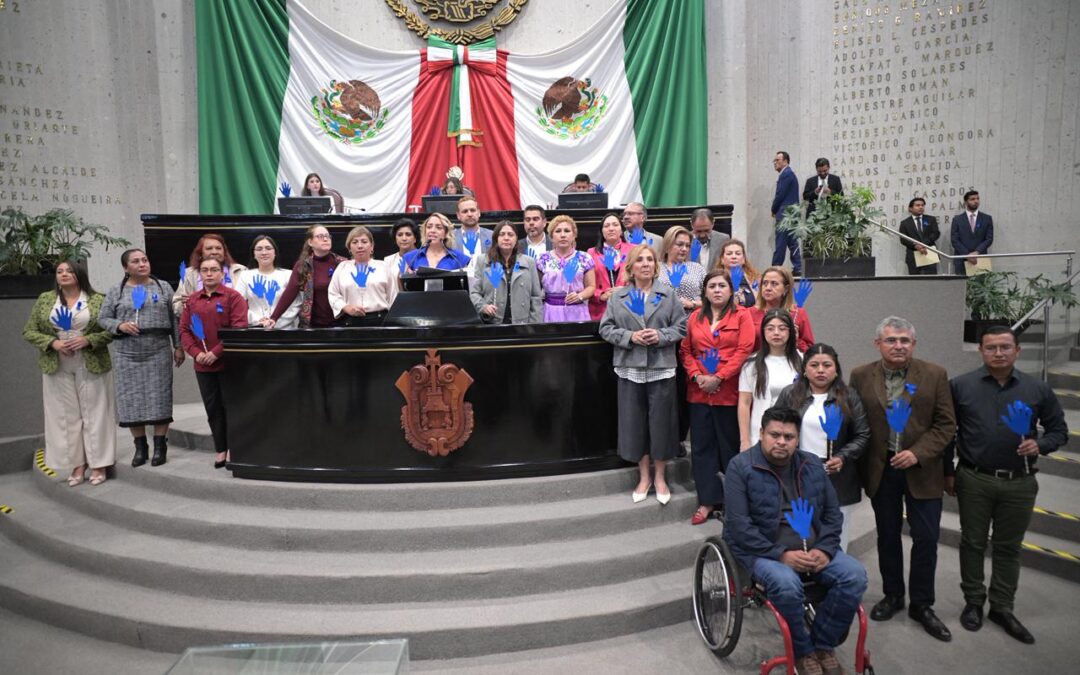 Capacitación a docentes para mejor atención a estudiantes con TEA, plantea diputada