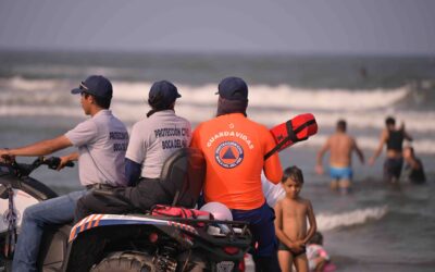 Familias destacan condiciones seguras y mar tranquilo en Veracruz–Boca del Río