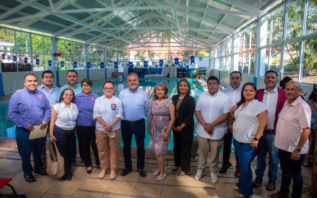 En respuesta a solicitud del Día del Pueblo, Daniela Griego visitó la primaria Salvador Díaz Mirón