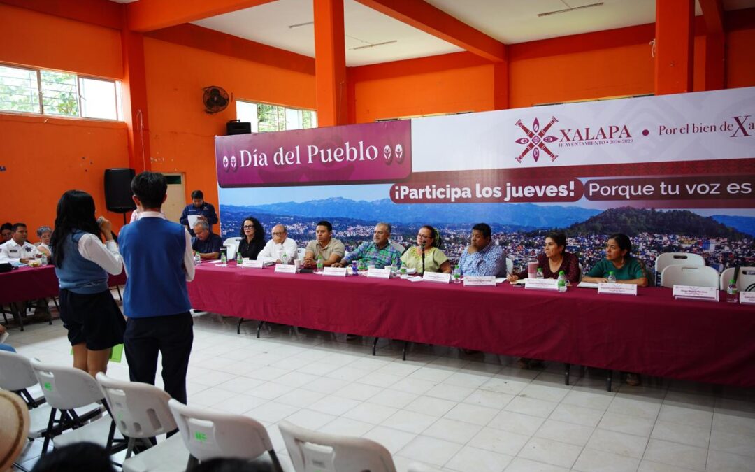 Refrenda Daniela Griego compromiso con el desarrollo de las congregaciones; iniciará construcción de clínica en El Castillo